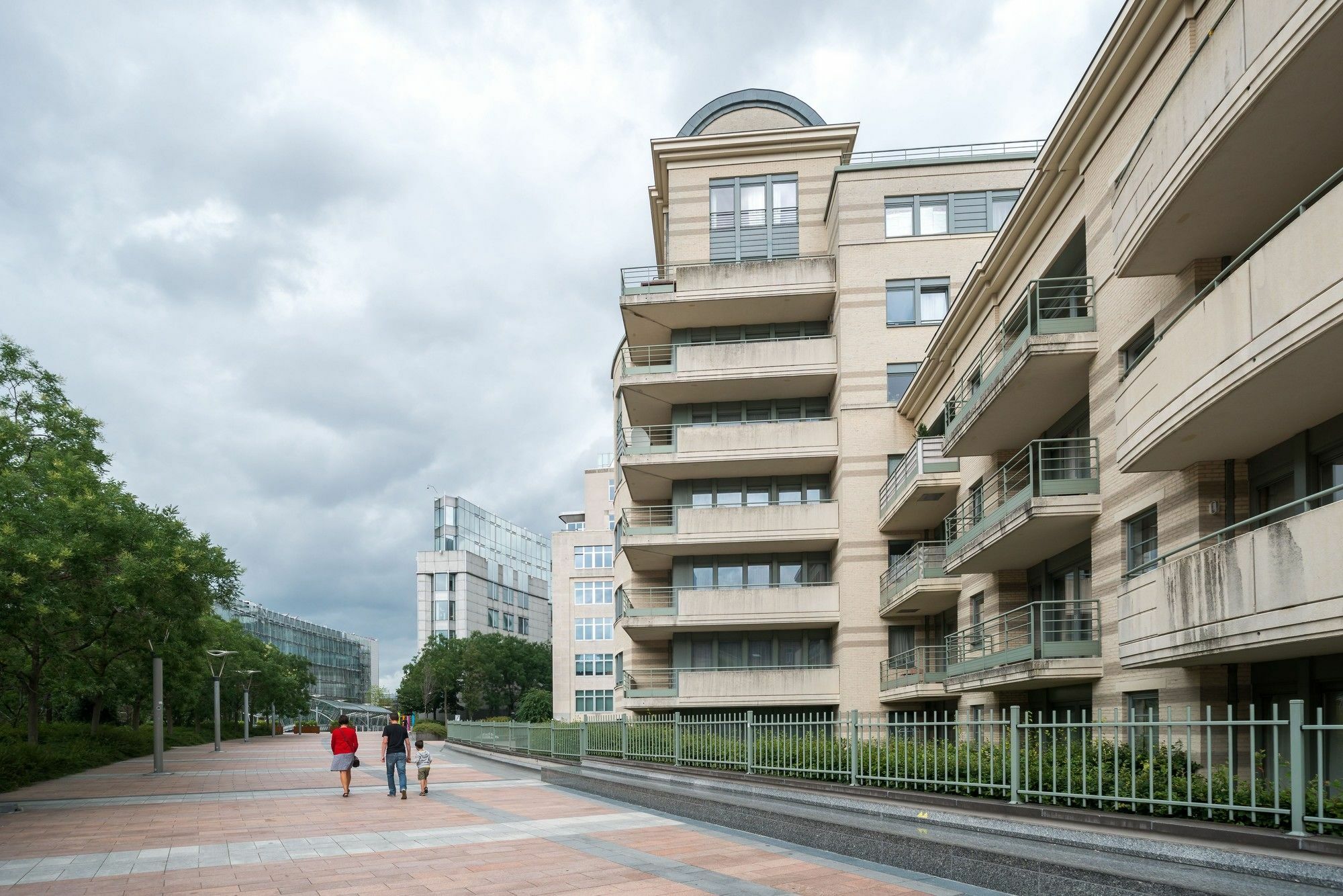 Apartment Sweet Apartments-eu Parliament *